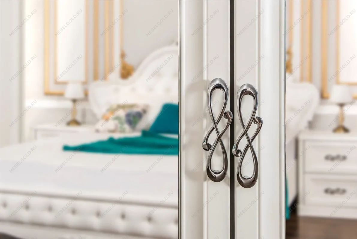 Шкаф Мишель 4-дверный (1+2+1) с зеркалом белый матовый | изображение 3