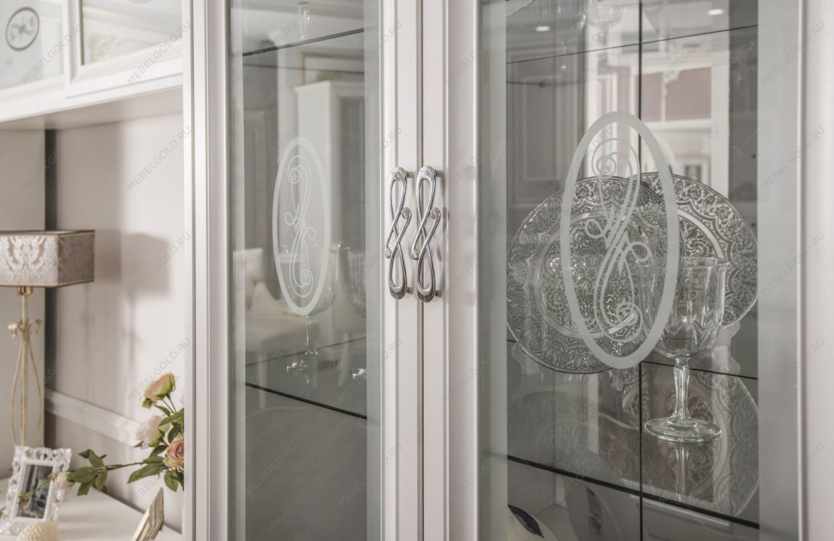 Гостиная Мишель 1+комод+зеркало+1 белый матовый | изображение 3