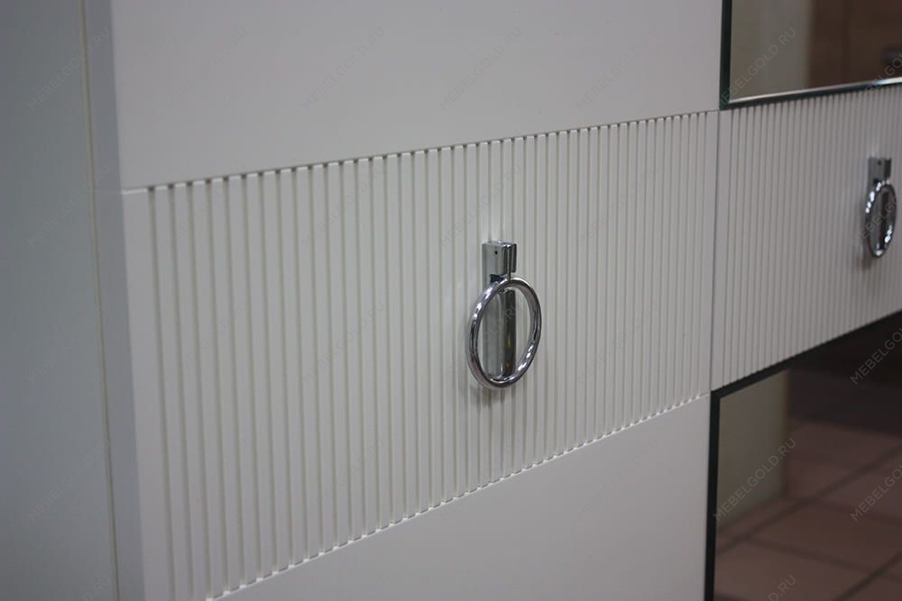 Лобня - Шкаф 3-х дв. (с зеркалом) для платья и белья Римини СОЛО (слоновая кость серебро) РМШ1/3 (s) | изображение 12